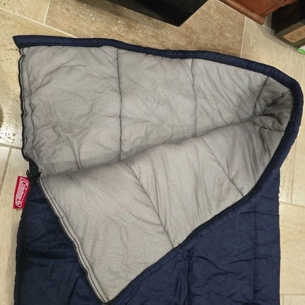Coleman Brazos sleeping bag 20-30 degrees‎ navy blue roll up lined